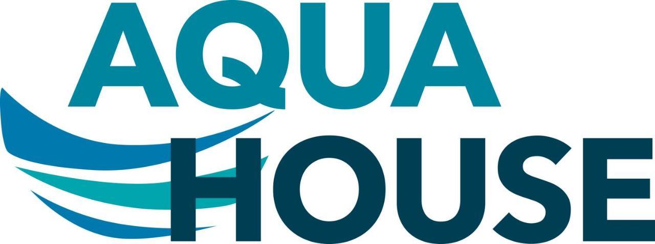 ホテル Aqua House デニア エクステリア 写真